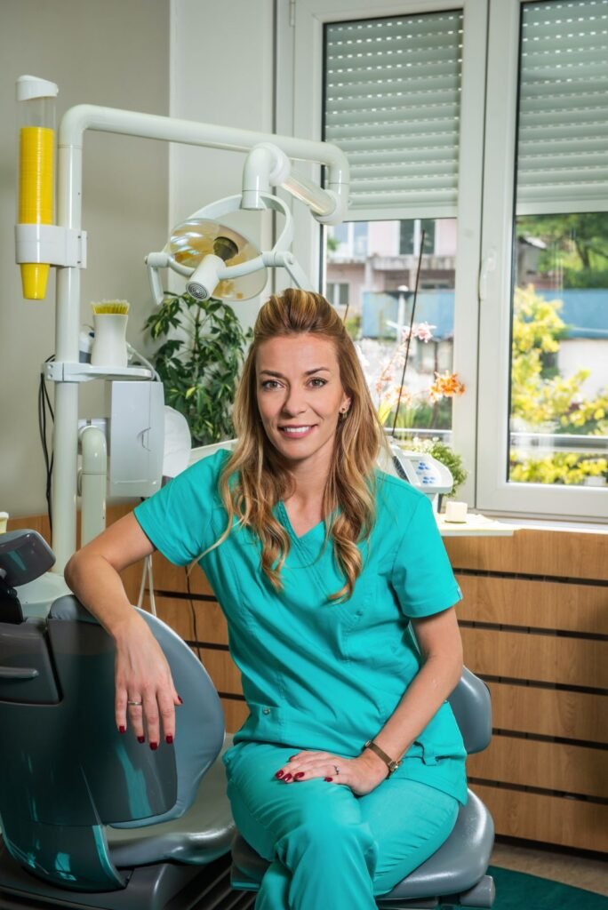 Dr Milana Zeković​ Stomatolog